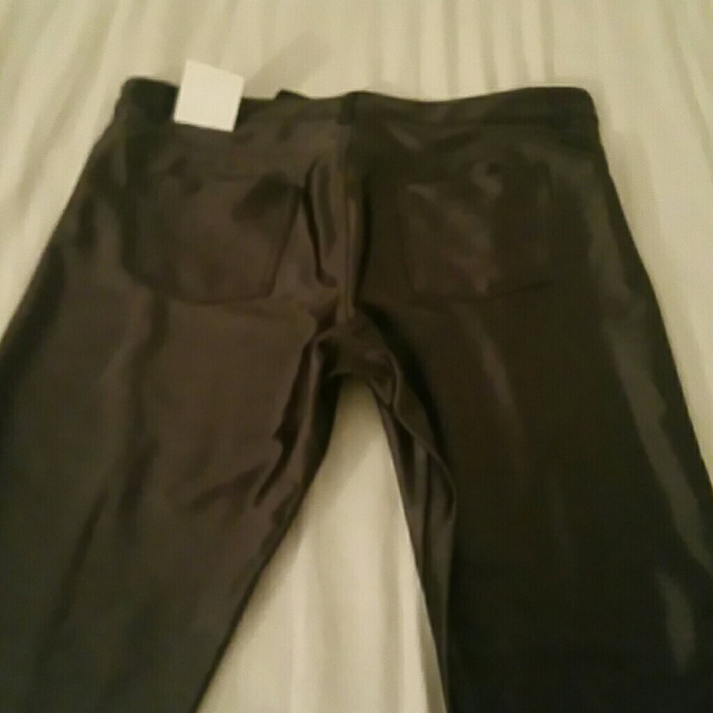 H&M High Waist Spandex-Stretch Pants - Picture 5 of 8